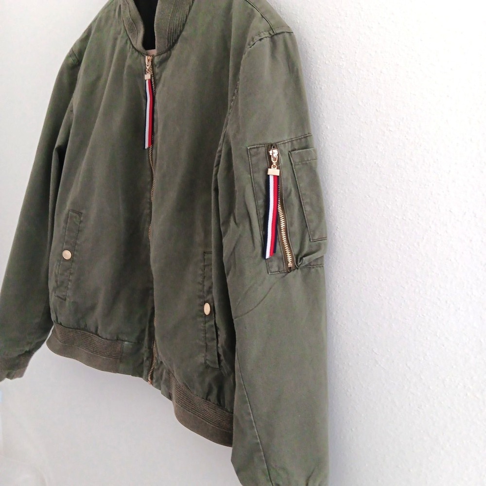 Tommy Hilfiger Canvas Bomber Jacket Womens Medium Green Khaki FLAG Back Retro - Picture 5 of 12